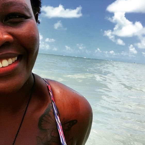 Chelsea Nzualo - Viajante preta moçambicana - Dia da Mulher moçambicana