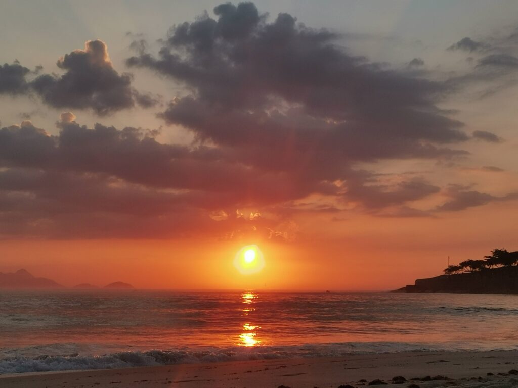 Onde ver o Nascer do Sol Rio de Janeiro - foto arquivo pessoal de Rebecca Aletheia