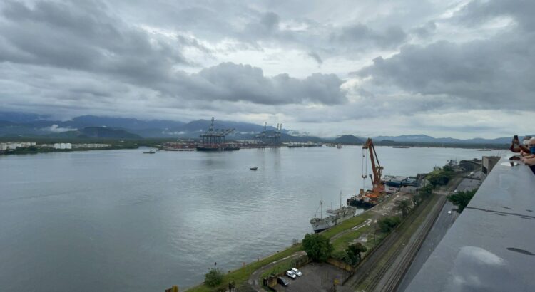 Mirante do centro Histórico de Santos - Vista para o Estuário de Santos - foto arquivo de Rebecca Aletheia